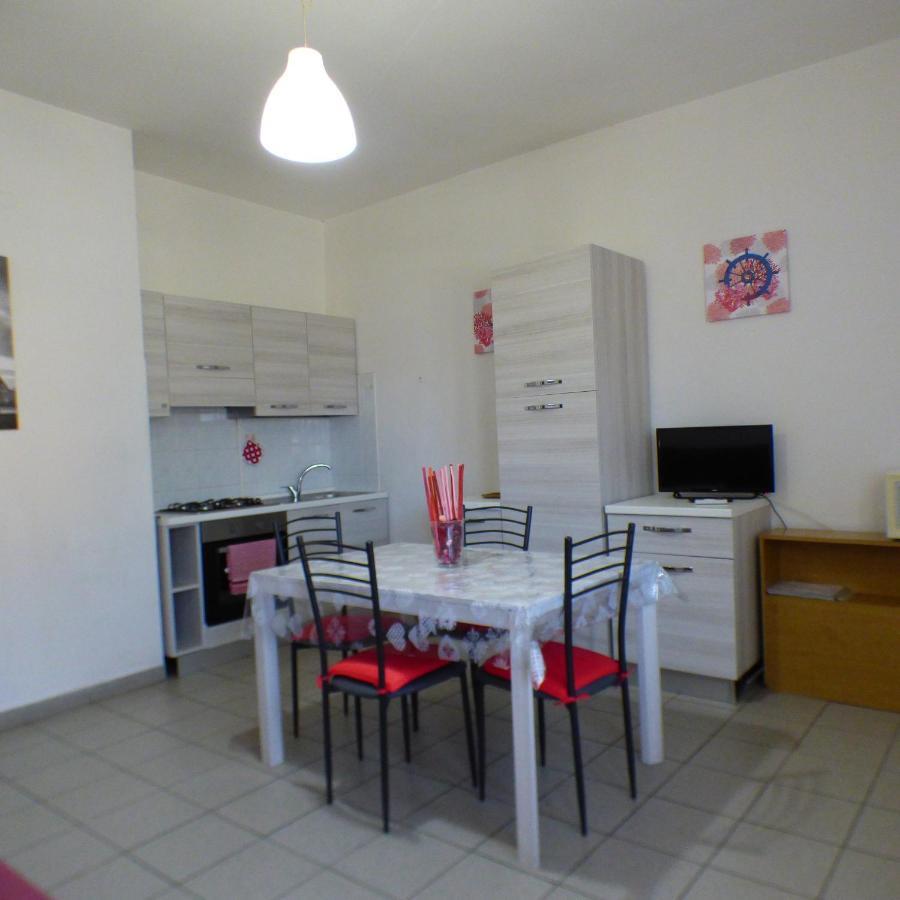 Complesso Oasi Apartment Tirrenia Exterior photo